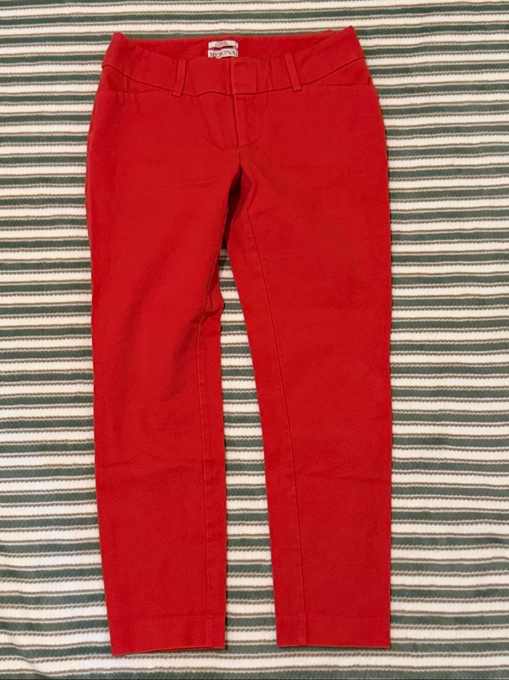 Merona Women’s stretch modern skinny khakis size 2